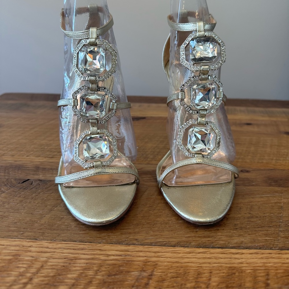Badgley Mischka Gold Harvey II heels. Size 7. 4 in heel